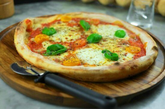 Enzo's Pizzeria