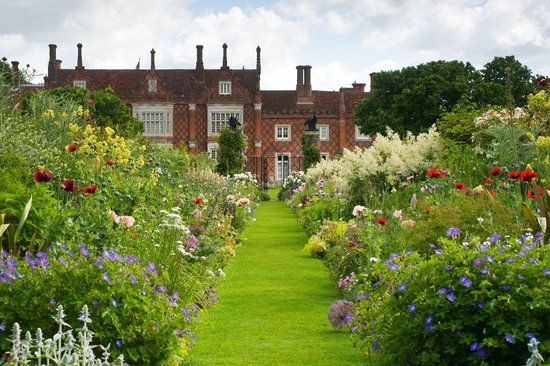 Helmingham Hall Gardens